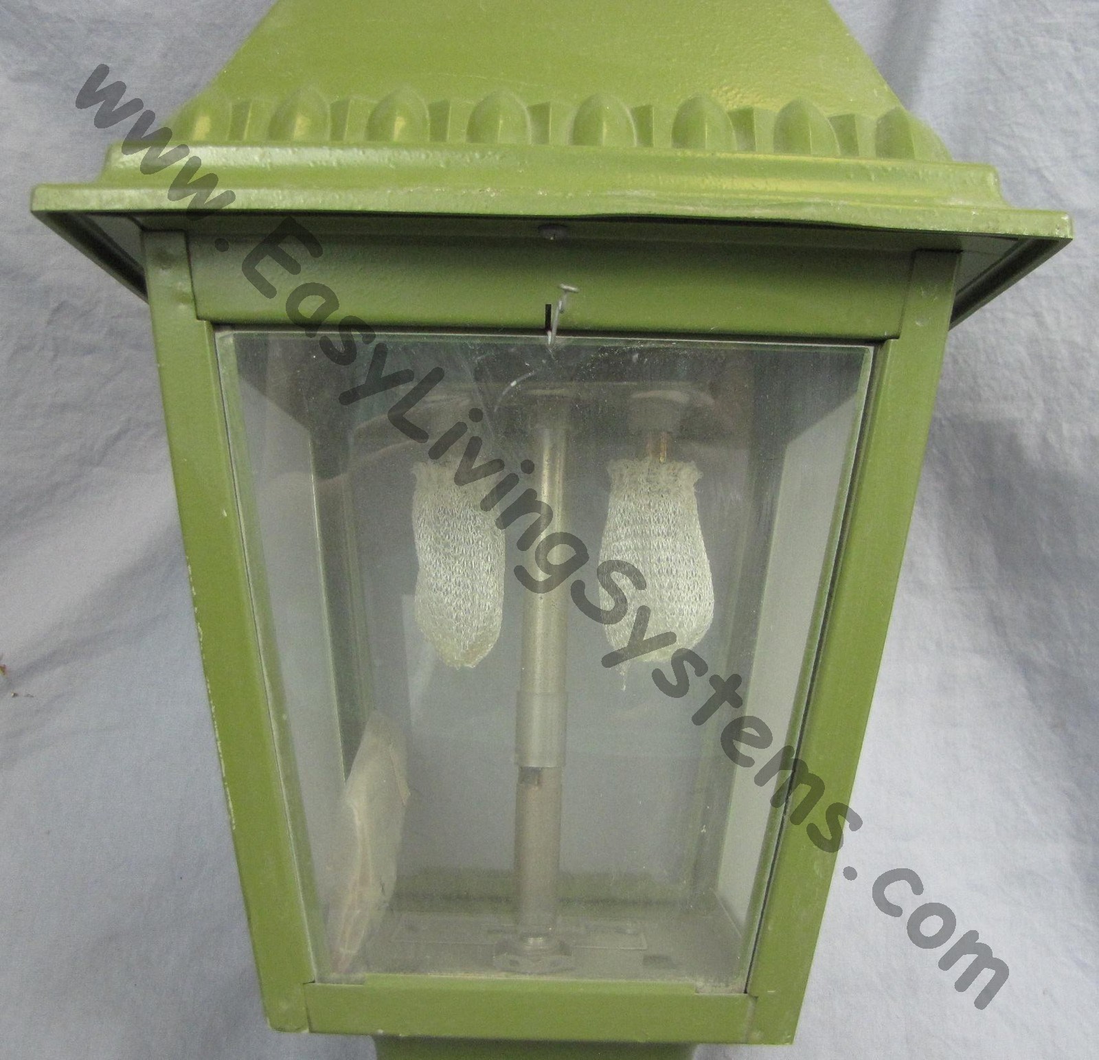 coleman gas yard light 1902 glass